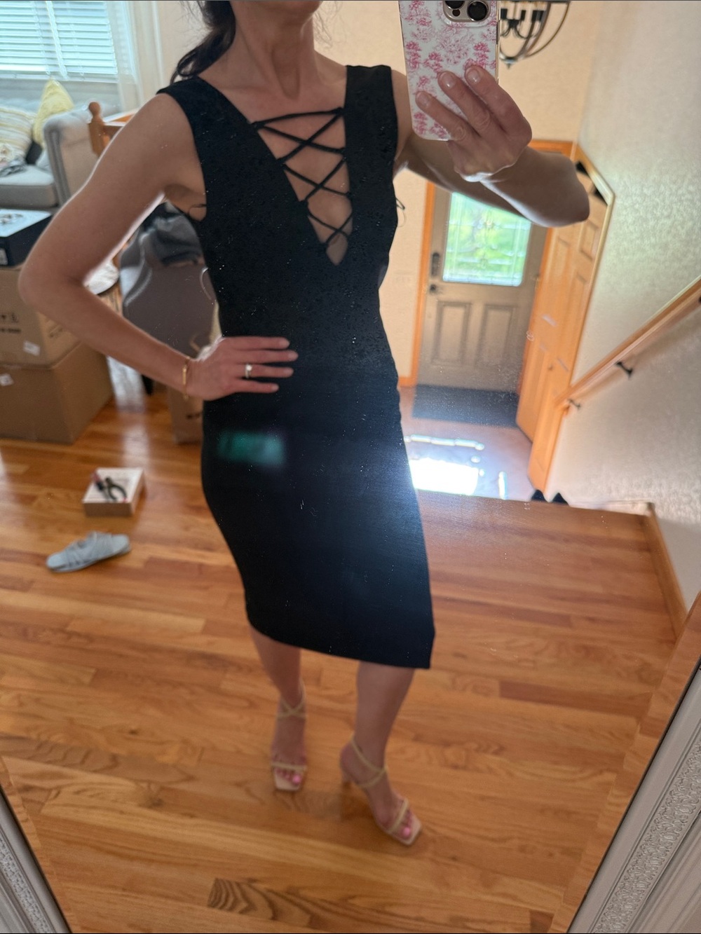 Sexy “little black dress”🖤